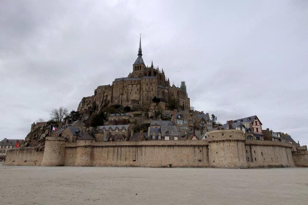 Gite La Mer, A La Campagne En Normandie, Proche Du Mont St Michel Lolif Exterior foto